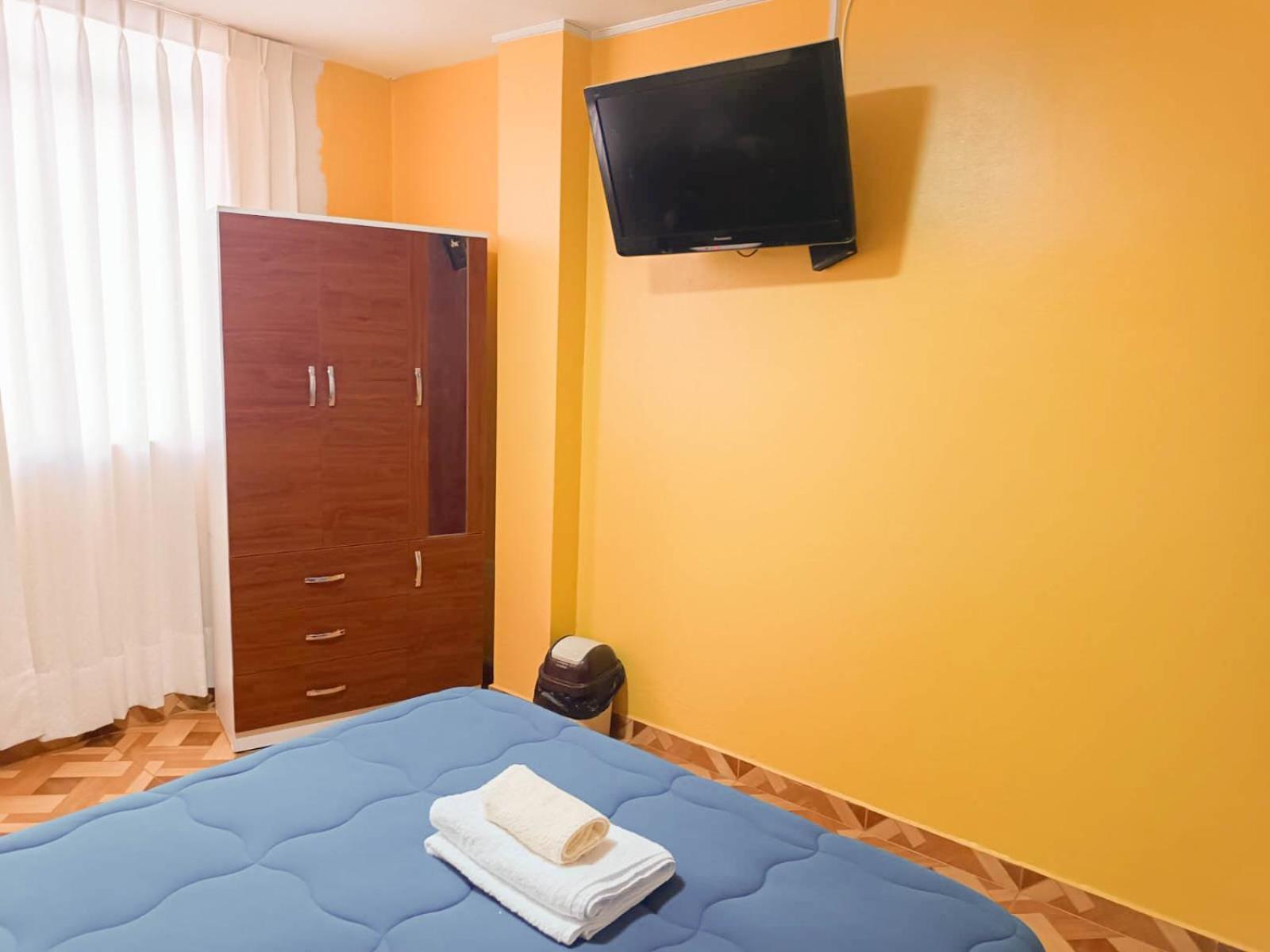 Right Across From The Airport - Free Shuttle - A Y J Familia Apartment Lima Ngoại thất bức ảnh