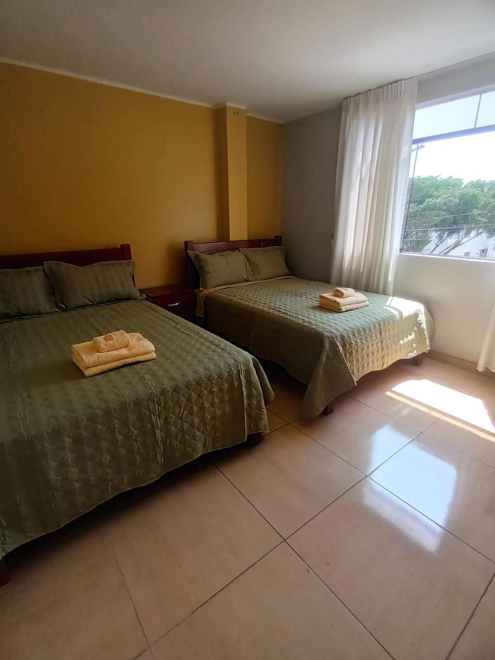 Right Across From The Airport - Free Shuttle - A Y J Familia Apartment Lima Ngoại thất bức ảnh
