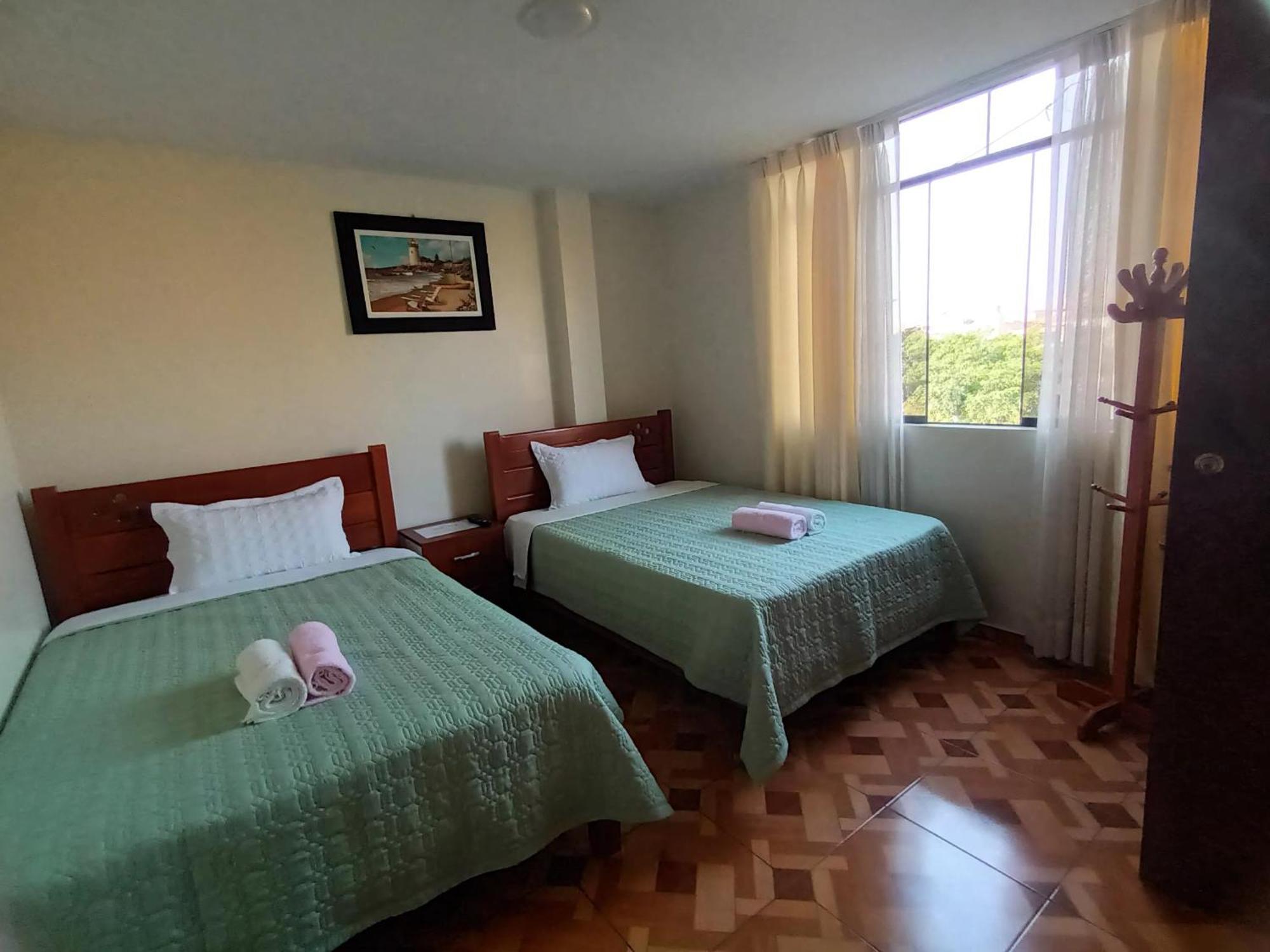 Right Across From The Airport - Free Shuttle - A Y J Familia Apartment Lima Phòng bức ảnh