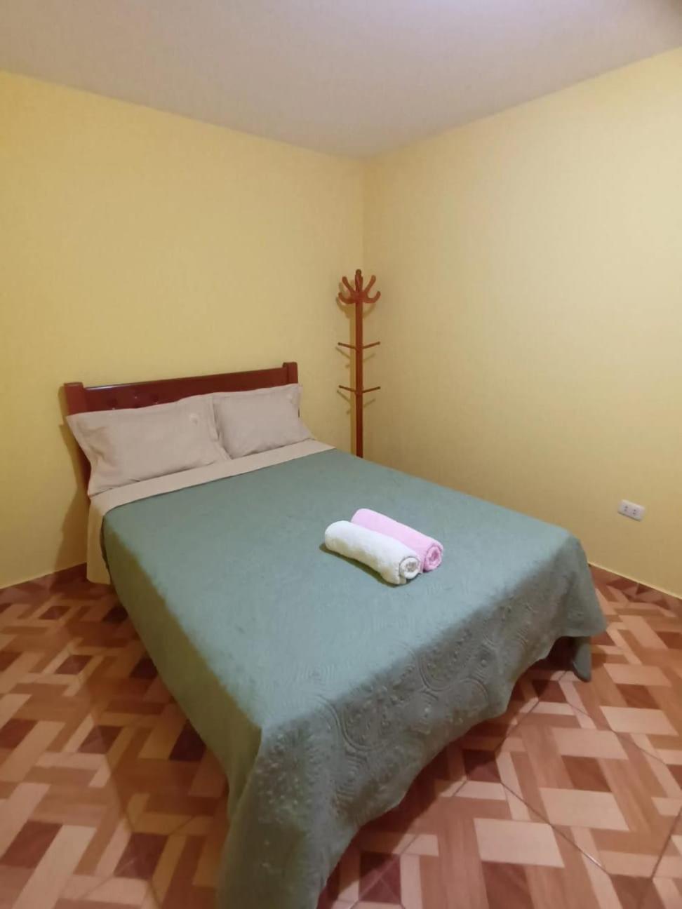 Right Across From The Airport - Free Shuttle - A Y J Familia Apartment Lima Ngoại thất bức ảnh