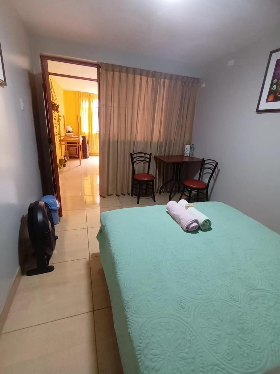 Right Across From The Airport - Free Shuttle - A Y J Familia Apartment Lima Ngoại thất bức ảnh