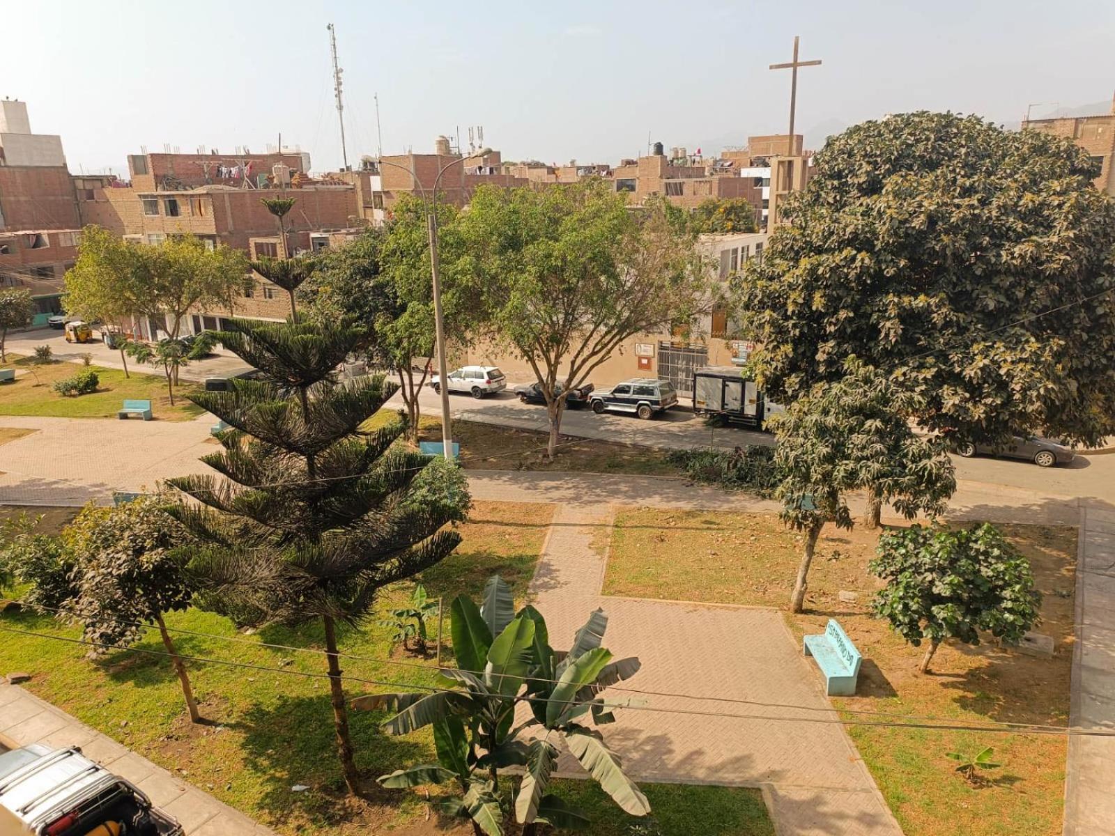 Right Across From The Airport - Free Shuttle - A Y J Familia Apartment Lima Ngoại thất bức ảnh