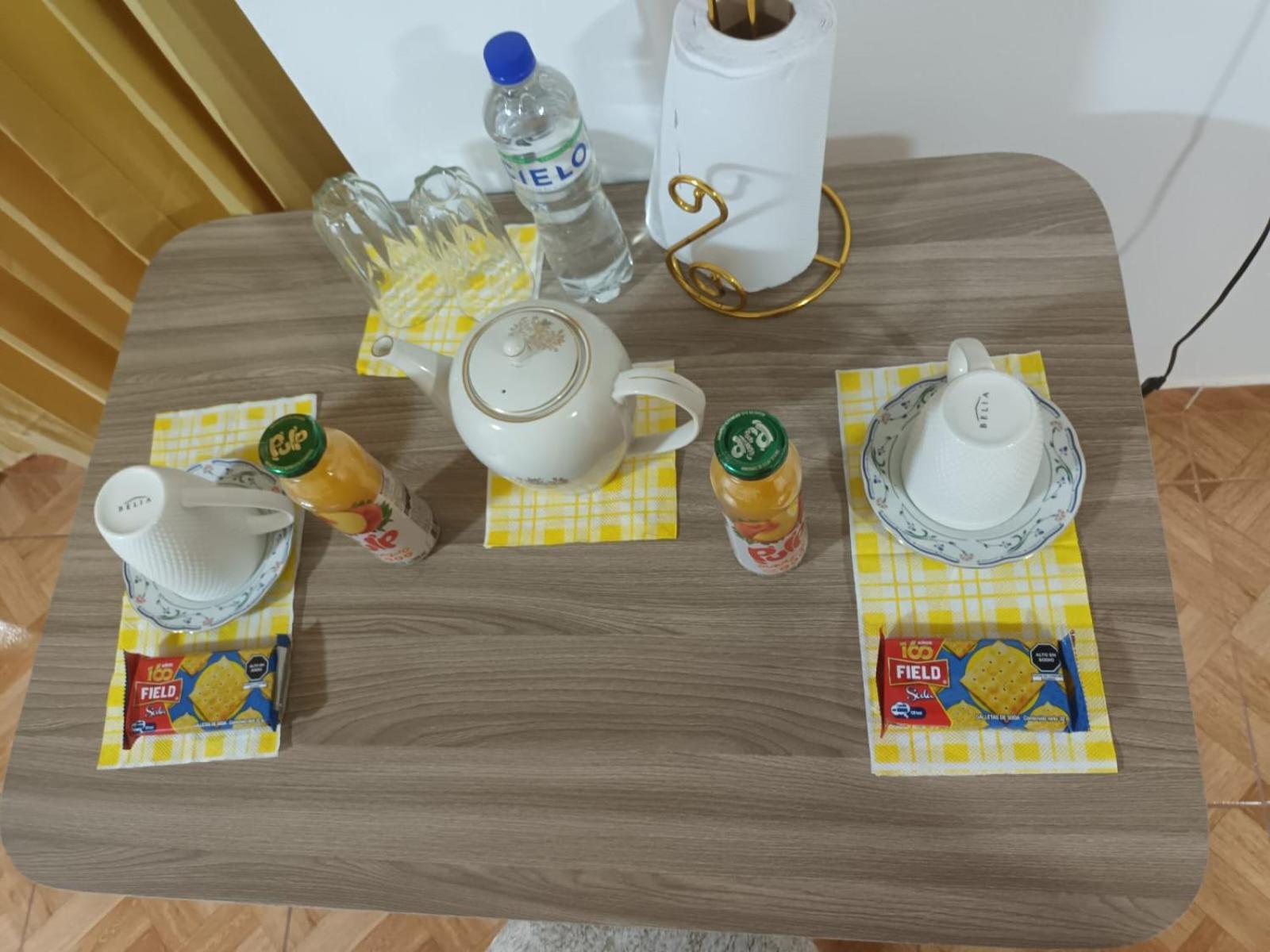 Right Across From The Airport - Free Shuttle - A Y J Familia Apartment Lima Ngoại thất bức ảnh
