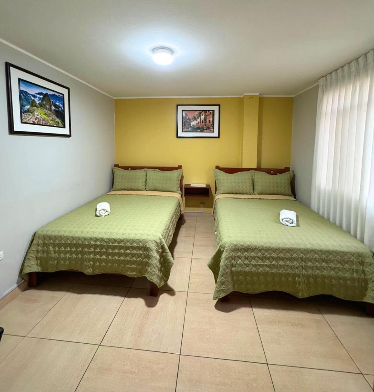 Right Across From The Airport - Free Shuttle - A Y J Familia Apartment Lima Ngoại thất bức ảnh