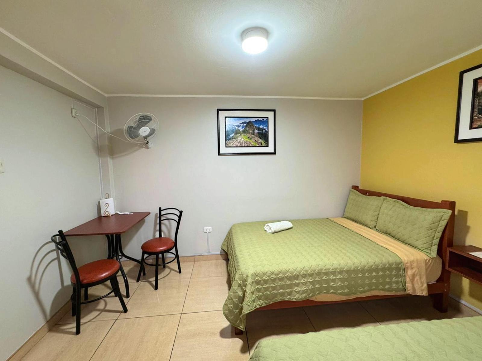 Right Across From The Airport - Free Shuttle - A Y J Familia Apartment Lima Ngoại thất bức ảnh