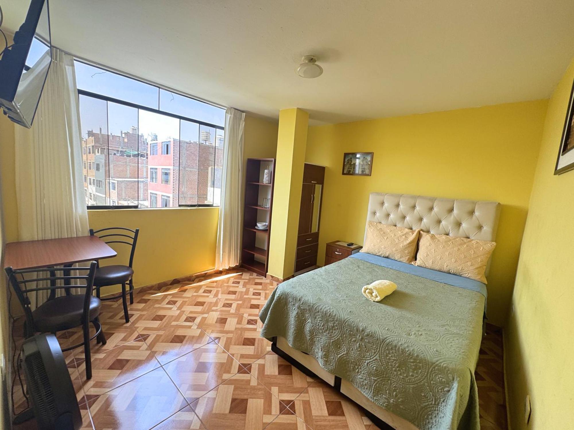Right Across From The Airport - Free Shuttle - A Y J Familia Apartment Lima Ngoại thất bức ảnh